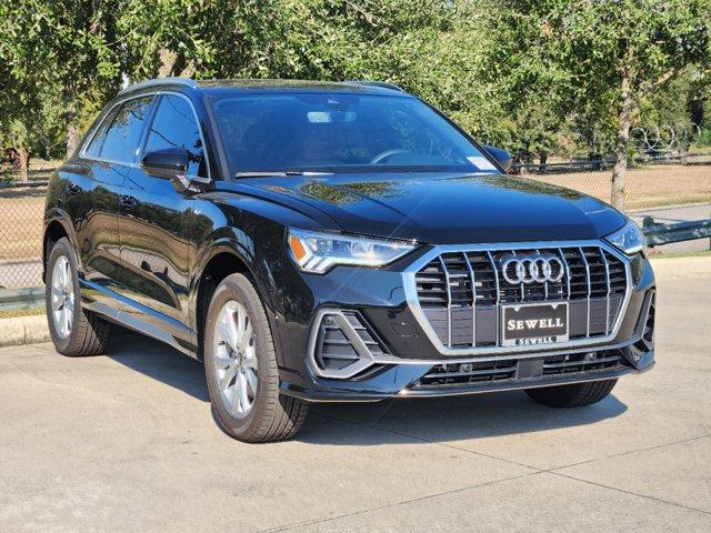 2024 Audi Q3 Vehicle Photo in HOUSTON, TX 77090