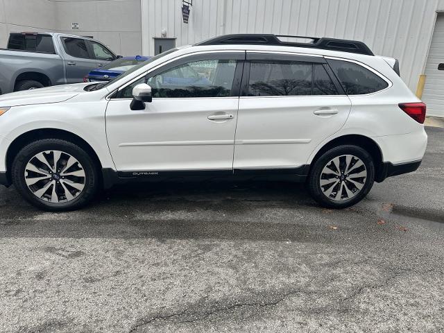 2015 Subaru Outback Vehicle Photo in INDIANA, PA 15701-1897