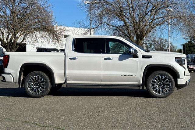 2025 GMC Sierra 1500 Vehicle Photo in ELK GROVE, CA 95757-8703