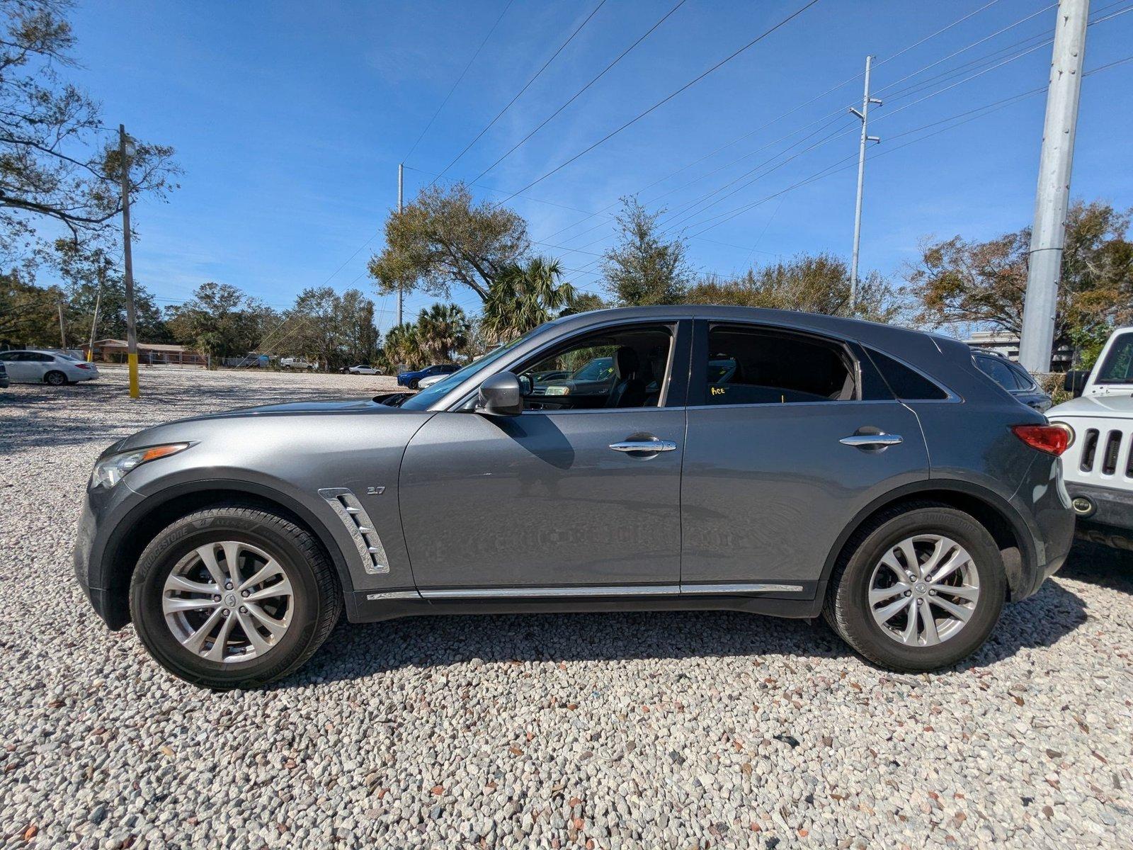 2017 INFINITI QX70 Vehicle Photo in Tampa, FL 33614