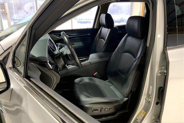 2021 Buick Enclave Vehicle Photo in TOPEKA, KS 66609-0000