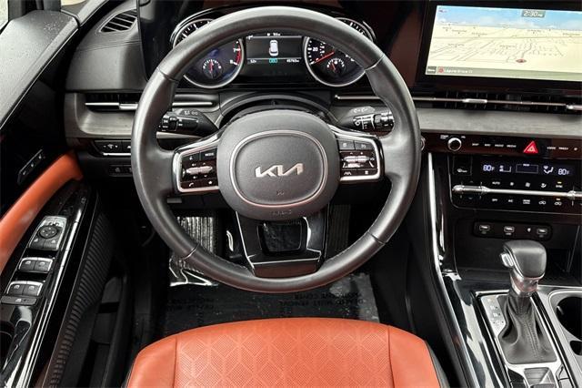2022 Kia Carnival Vehicle Photo in ELK GROVE, CA 95757-8703