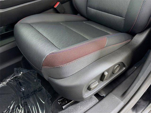 2025 Chevrolet Equinox Vehicle Photo in PUYALLUP, WA 98371-4149