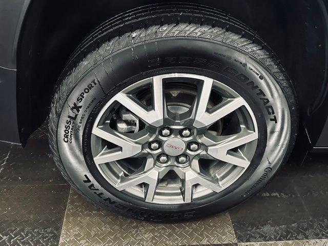 2022 GMC Acadia Vehicle Photo in MEDINA, OH 44256-9631