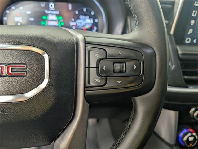 2023 GMC Yukon XL Vehicle Photo in ENGLEWOOD, CO 80113-6708