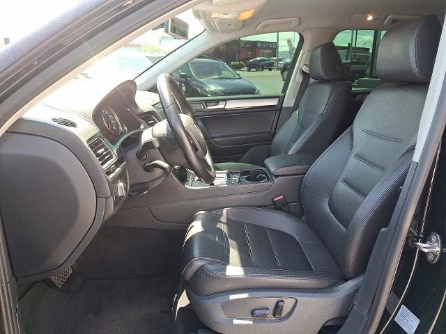 2012 Volkswagen Touareg Vehicle Photo in HARRISBURG, PA 17111-1033