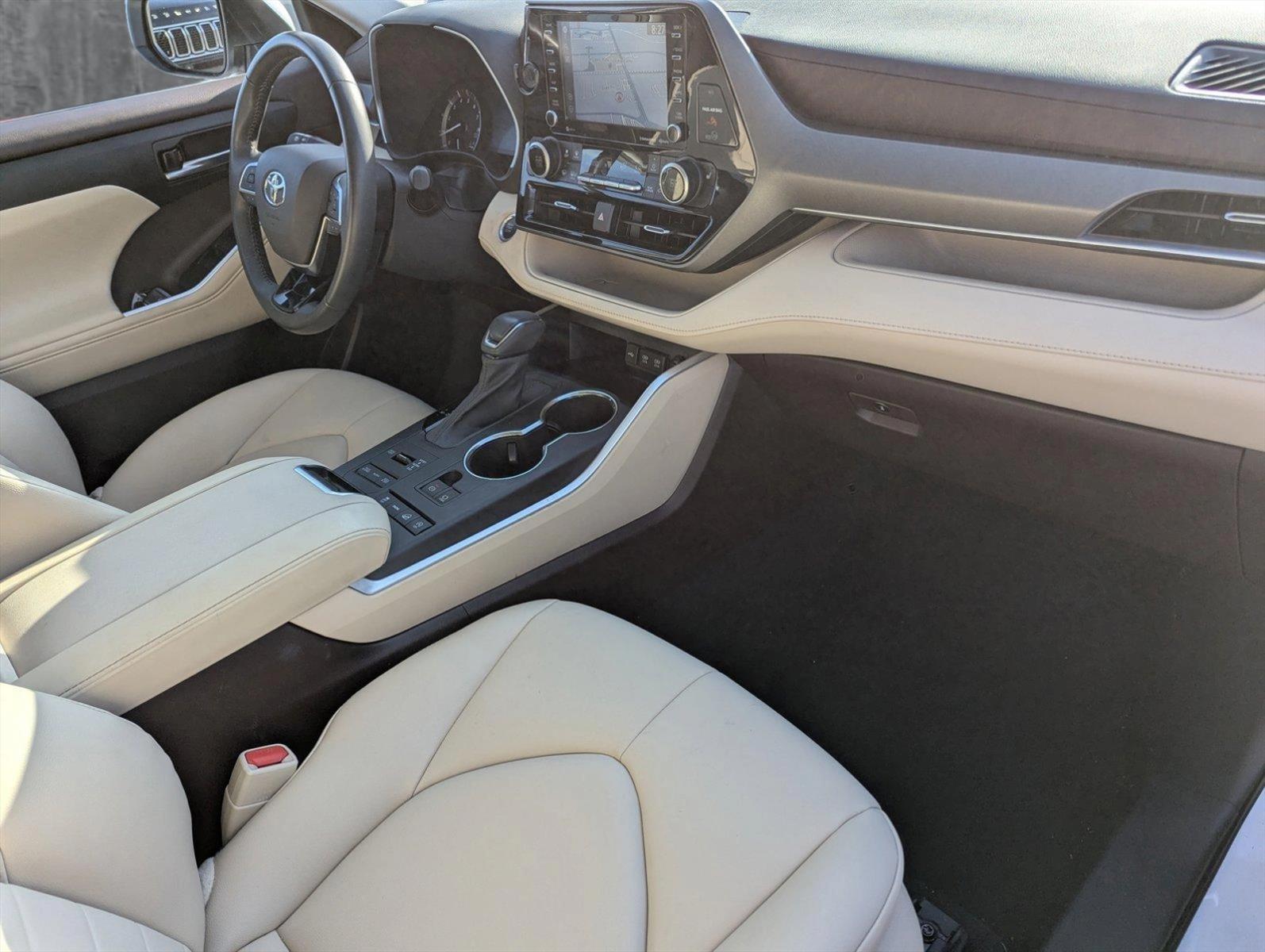 2021 Toyota Highlander Vehicle Photo in Ft. Myers, FL 33907