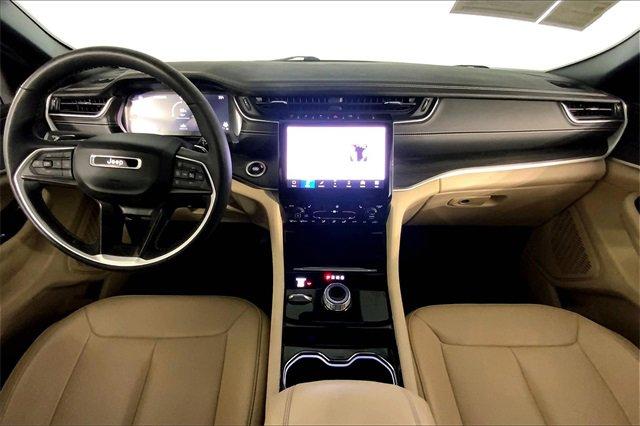 2023 Jeep Grand Cherokee L Vehicle Photo in KANSAS CITY, MO 64114-4545