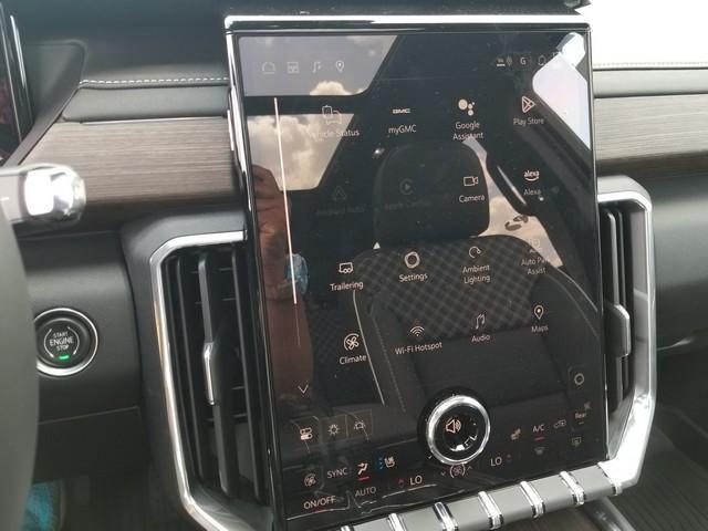 2025 GMC Acadia Vehicle Photo in ELYRIA, OH 44035-6349
