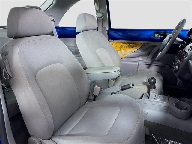 2002 Volkswagen New Beetle Vehicle Photo in Puyallup, WA 98371