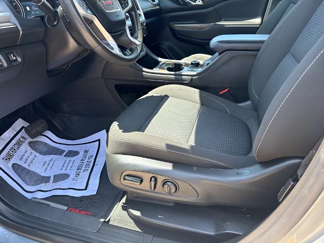 2023 GMC Acadia Vehicle Photo in MANITOWOC, WI 54220-5838