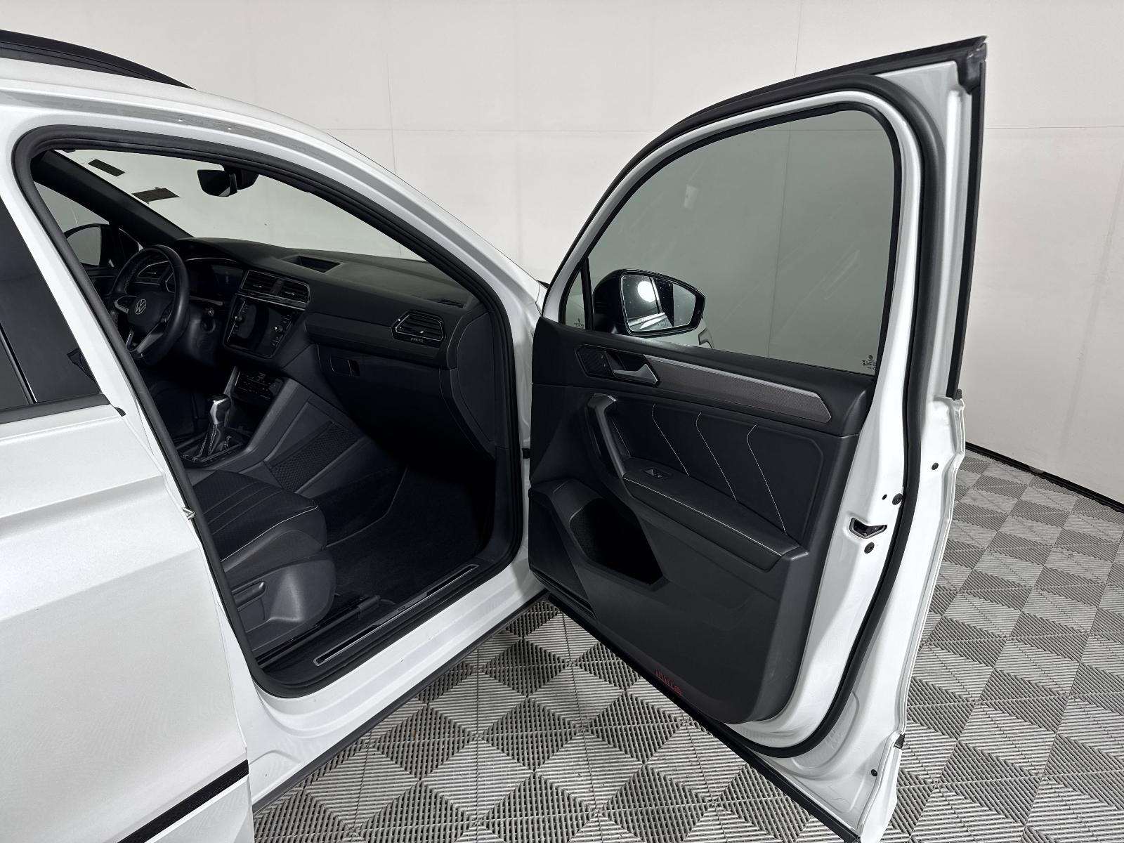 2023 Volkswagen Tiguan Vehicle Photo in Georgetown, TX 78626