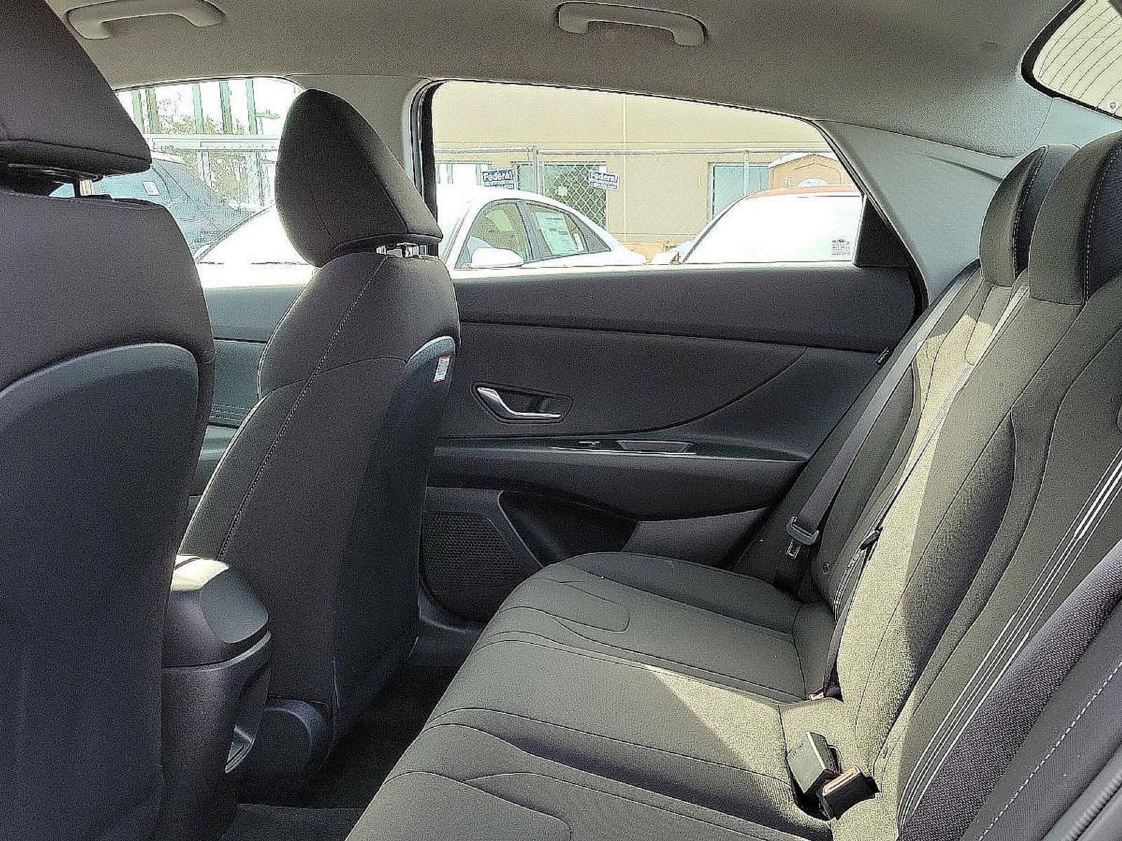 2025 Hyundai ELANTRA Vehicle Photo in Harrisburg, PA 17111