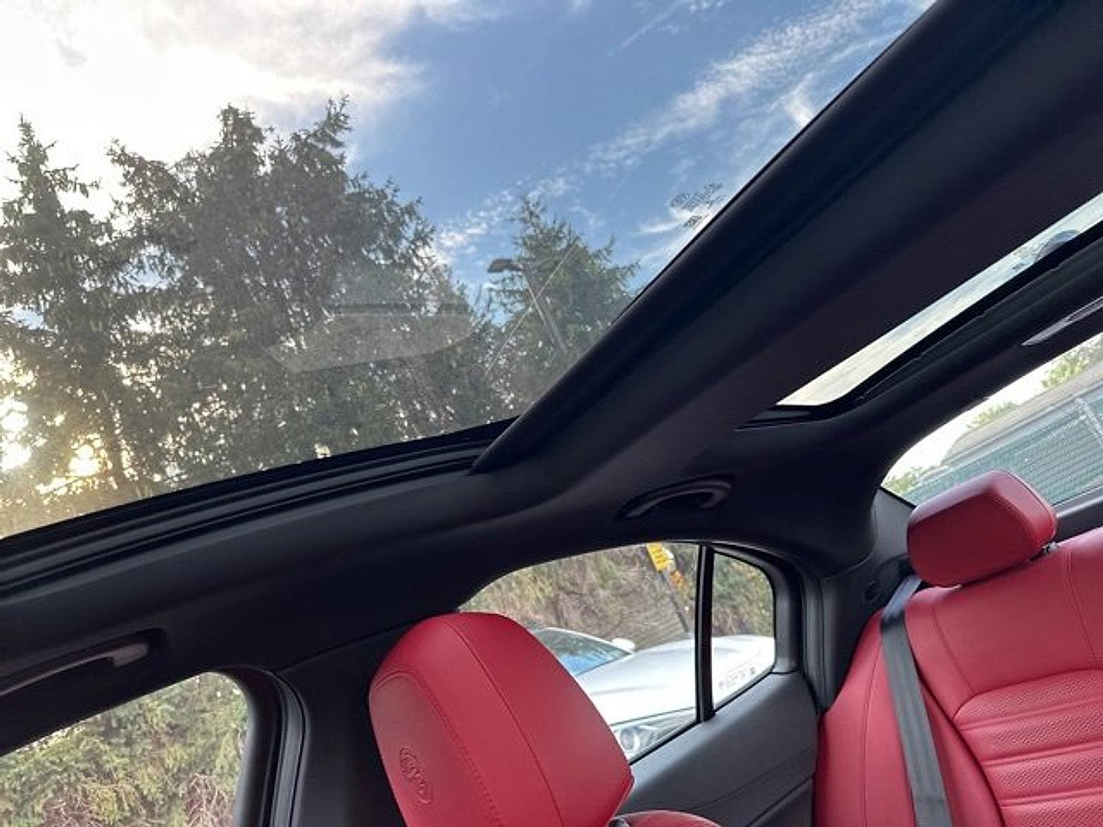 2022 Alfa Romeo Giulia Vehicle Photo in Willow Grove, PA 19090