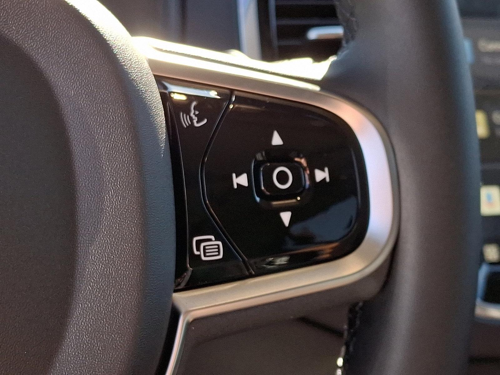 2025 Volvo XC90 Vehicle Photo in Trevose, PA 19053