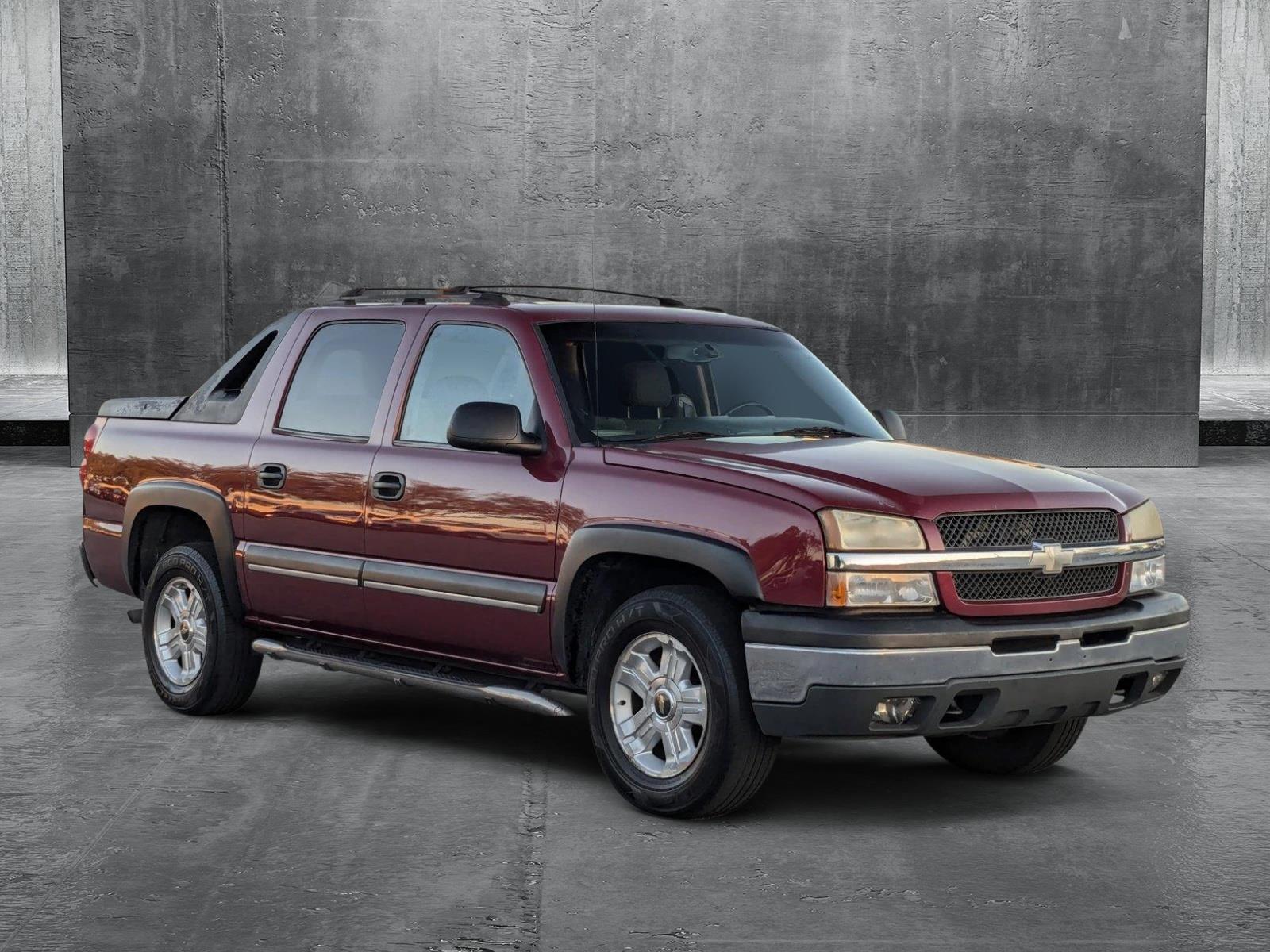 2004 Chevrolet Avalanche Vehicle Photo in St. Petersburg, FL 33713