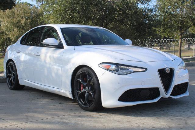 2019 Alfa Romeo Giulia Vehicle Photo in HOUSTON, TX 77090