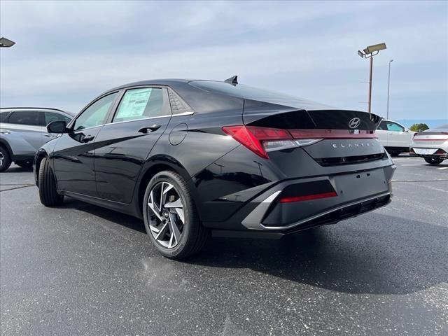 2024 Hyundai ELANTRA Vehicle Photo in Shiloh, IL 62269