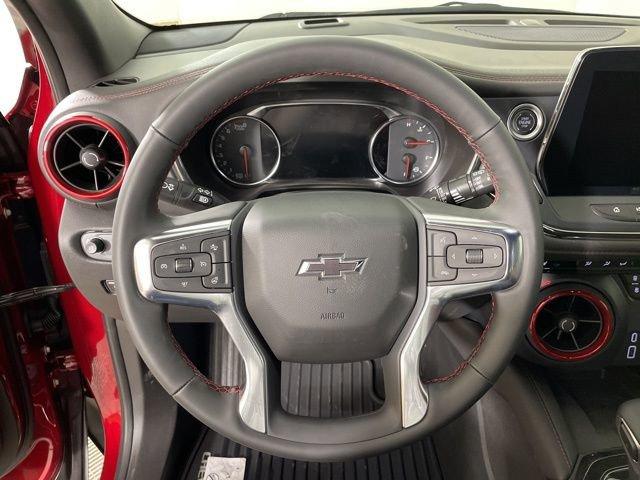 2025 Chevrolet Blazer Vehicle Photo in PHOENIX, AZ 85014-3381