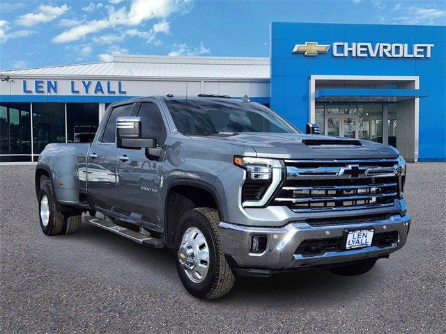 2024 Chevrolet Silverado 3500 HD Vehicle Photo in AURORA, CO 80011-6998