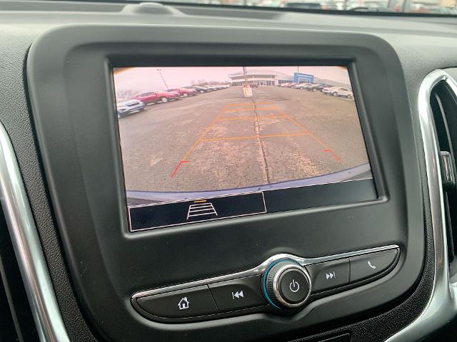 2022 Chevrolet Equinox Vehicle Photo in MOON TOWNSHIP, PA 15108-2571