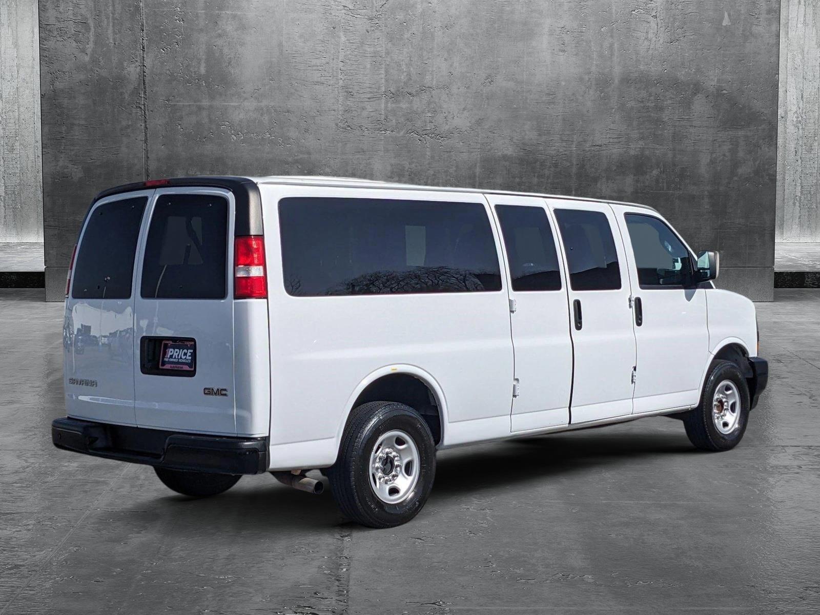2023 GMC Savana Passenger 3500 Vehicle Photo in HOUSTON, TX 77034-5009
