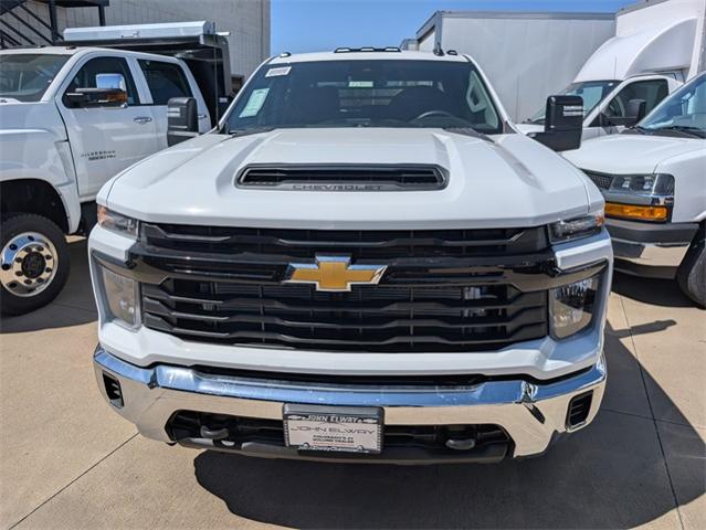 2025 Chevrolet Silverado 3500 HD CC Vehicle Photo in ENGLEWOOD, CO 80113-6708