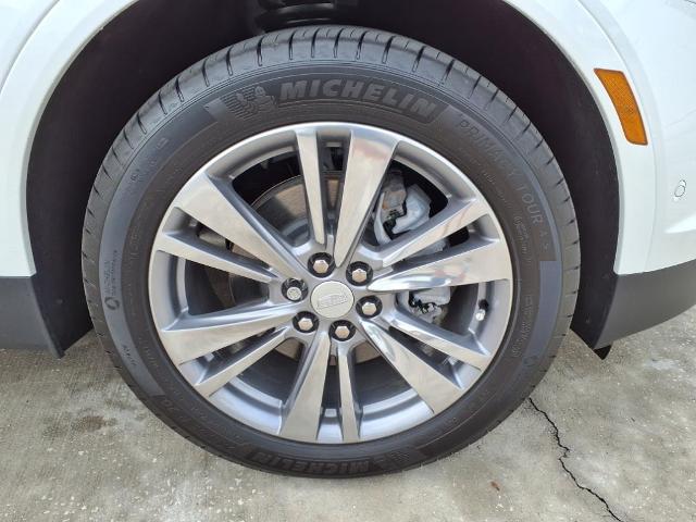2025 Cadillac XT5 Vehicle Photo in TAMPA, FL 33612-3404