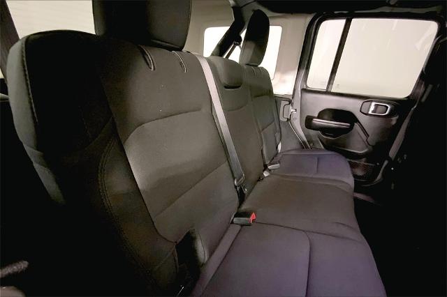 2021 Jeep Wrangler Vehicle Photo in Kansas City, MO 64114