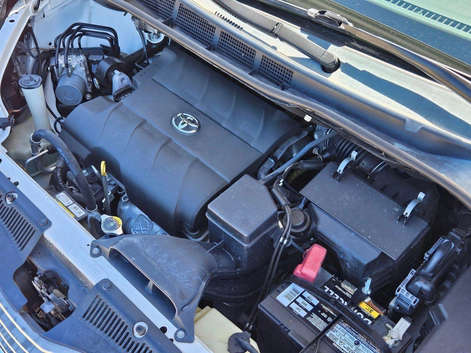 2014 Toyota Sienna Vehicle Photo in WACO, TX 76710-2592