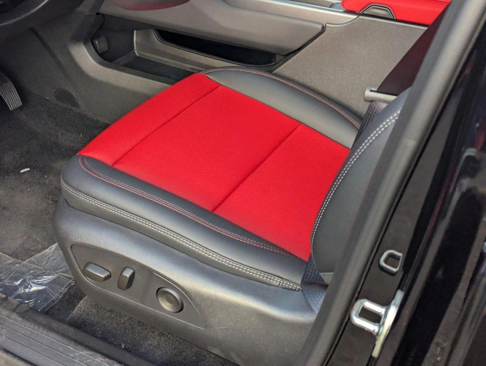 2025 Chevrolet Equinox EV Vehicle Photo in GREENACRES, FL 33463-3207