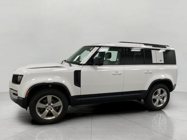 2024 Defender Vehicle Photo in Appleton, WI 54913