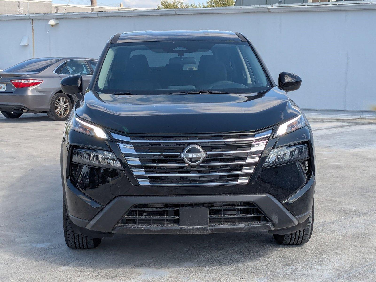 2025 Nissan Rogue Vehicle Photo in Pembroke Pines , FL 33084