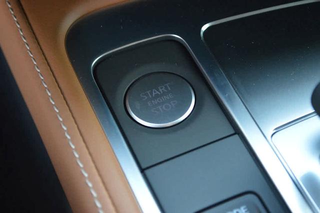 2025 INFINITI QX60 Vehicle Photo in Houston, TX 77090
