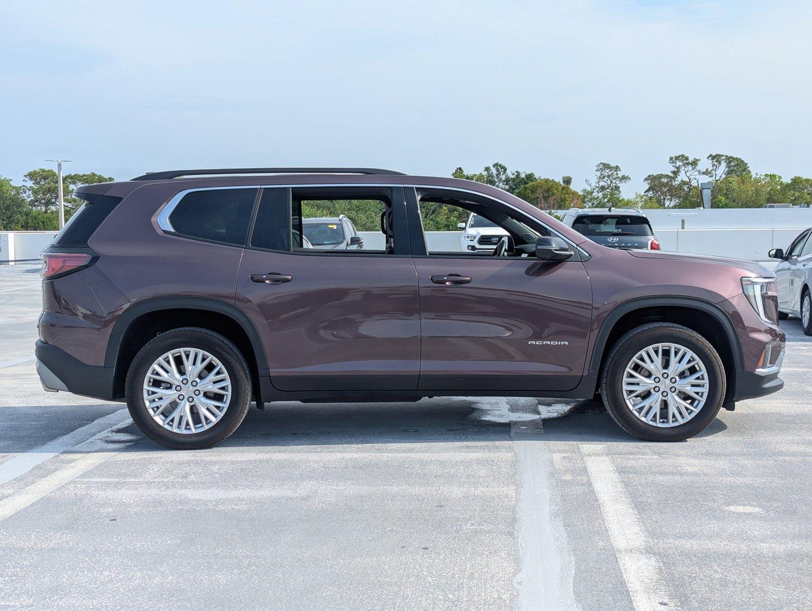 2024 GMC Acadia Vehicle Photo in Ft. Myers, FL 33907