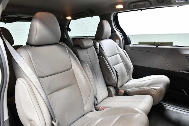 2016 Toyota Sienna Vehicle Photo in DALLAS, TX 75235