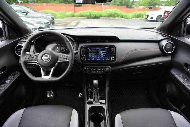2024 Nissan Kicks Vehicle Photo in Ballwin, MO 63011