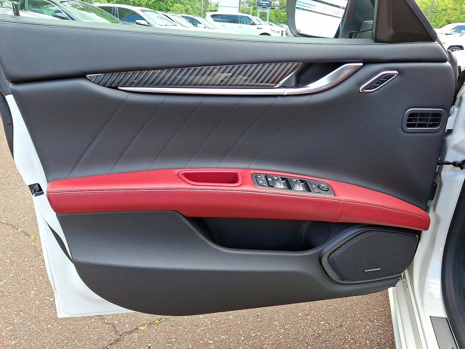 2022 Maserati Ghibli Vehicle Photo in Willow Grove, PA 19090