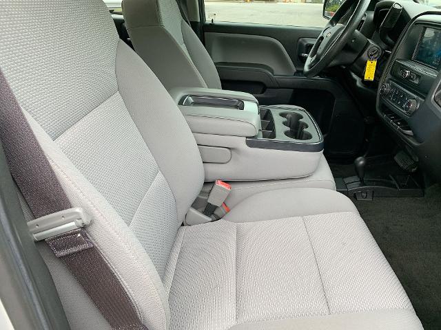 2017 Chevrolet Silverado 1500 Vehicle Photo in MOON TOWNSHIP, PA 15108-2571