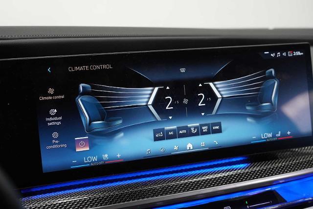 2024 BMW 750e xDrive Vehicle Photo in GRAPEVINE, TX 76051