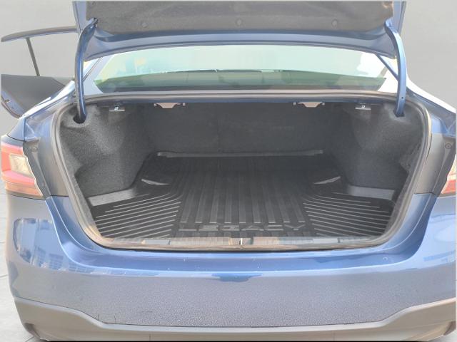 2022 Subaru Legacy Vehicle Photo in Green Bay, WI 54304