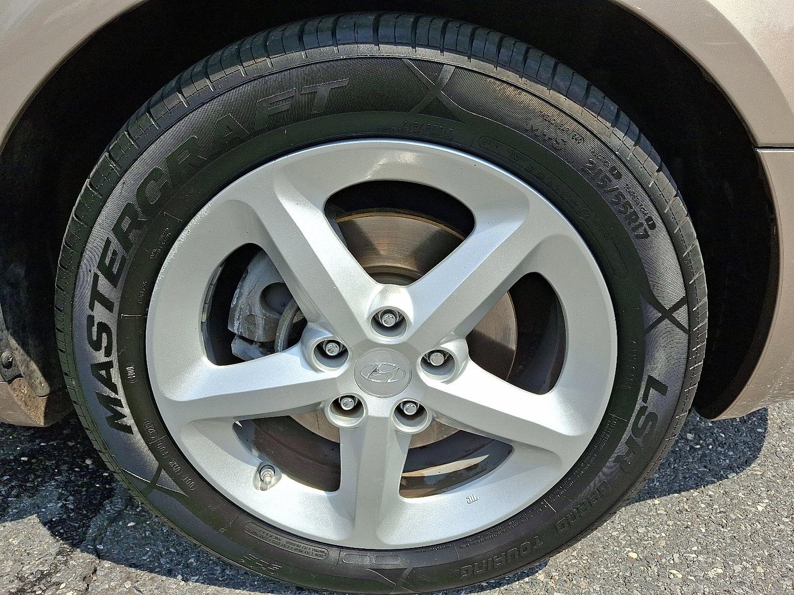 2008 Hyundai SONATA Vehicle Photo in Easton, PA 18045