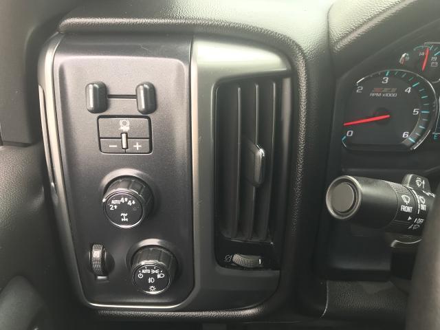 2018 Chevrolet Silverado 1500 Vehicle Photo in GREEN BAY, WI 54303-3330