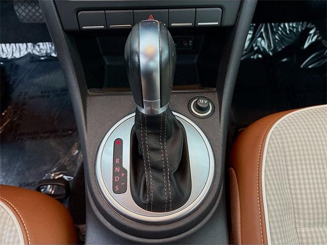 2016 Volkswagen Beetle Coupe Vehicle Photo in Puyallup, WA 98371
