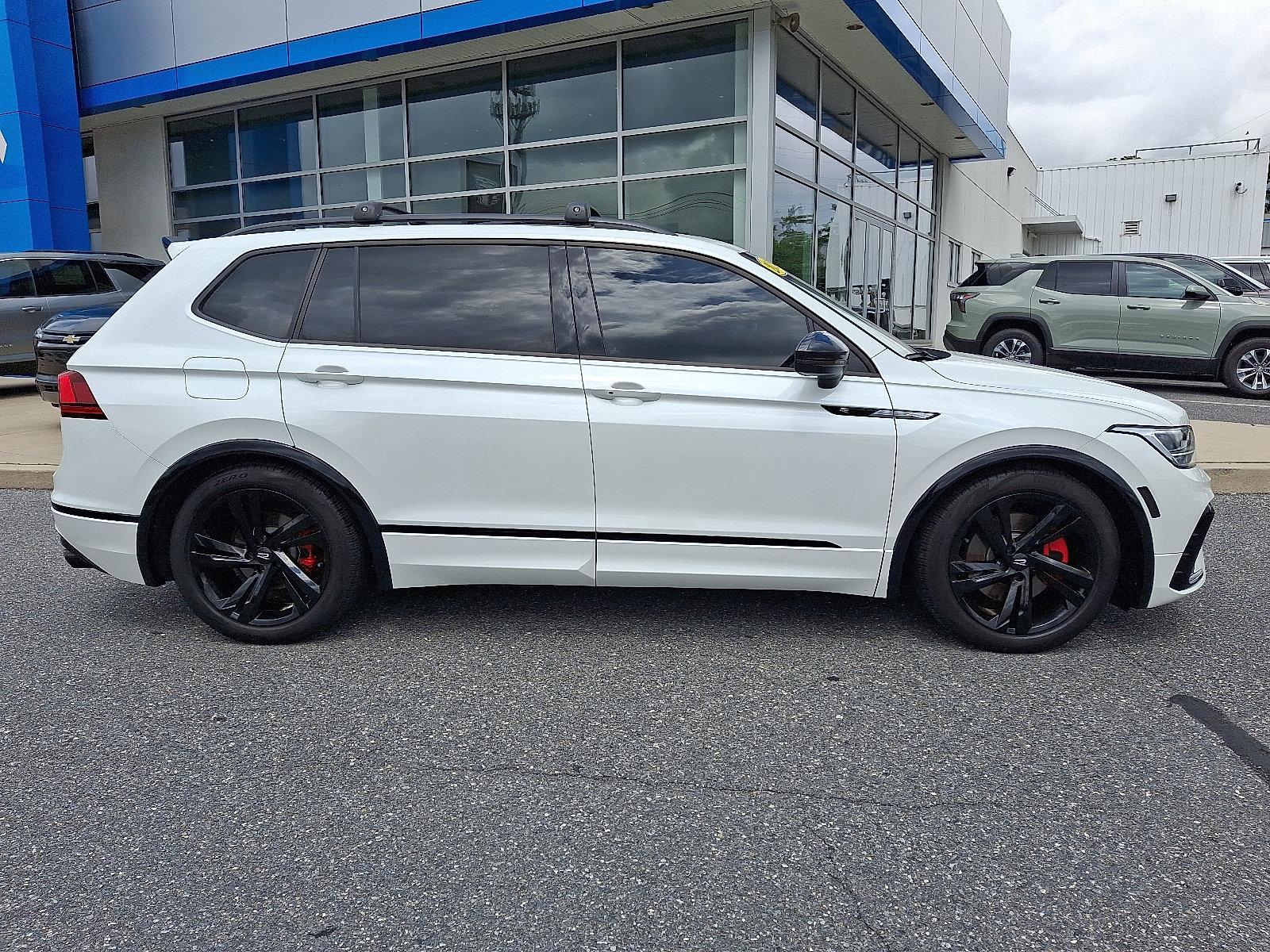 2024 Volkswagen Tiguan Vehicle Photo in BETHLEHEM, PA 18017-9401