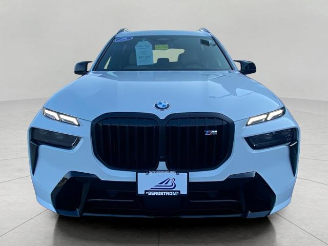 2024 BMW X7 Vehicle Photo in APPLETON, WI 54914-8833