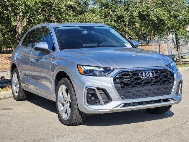 2025 Audi Q5 Vehicle Photo in HOUSTON, TX 77090