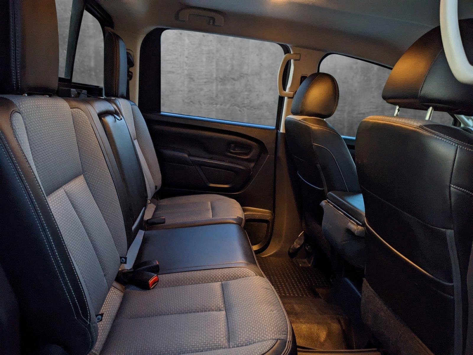 2018 Nissan Titan XD Vehicle Photo in TIMONIUM, MD 21093-2300