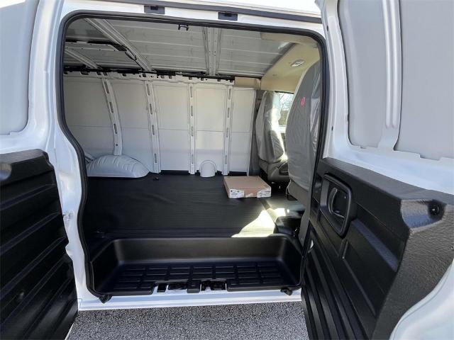 2025 Chevrolet Express Cargo 2500 Vehicle Photo in ALCOA, TN 37701-3235