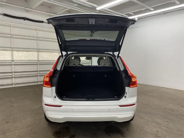 2022 Volvo XC60 Vehicle Photo in PORTLAND, OR 97225-3518